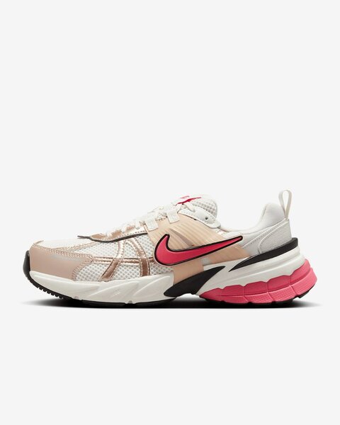 Продаю новый Nike V2K  размер 37,5 , заказывали с Америки,