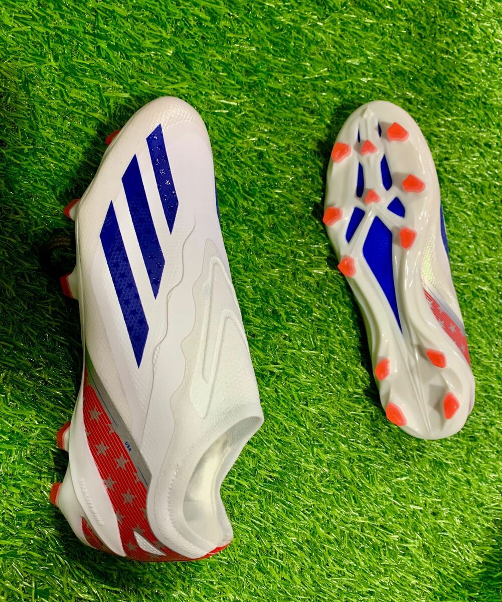 Soccer boots