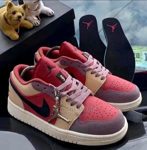 Air Jordan 1 low