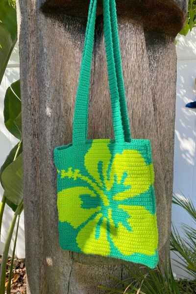 Sac à main crocheté floral