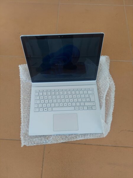 SURFACE PRO BOOK