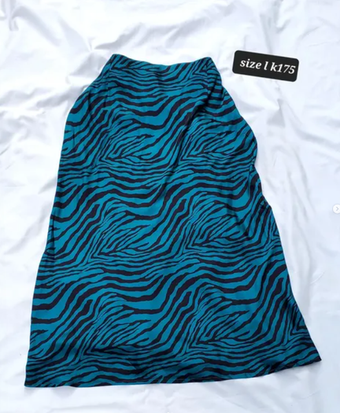 blue skirt