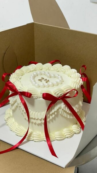 Vintage Cakes