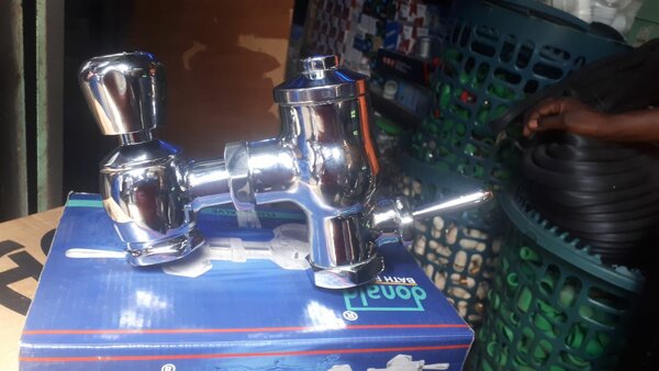 Flash valve