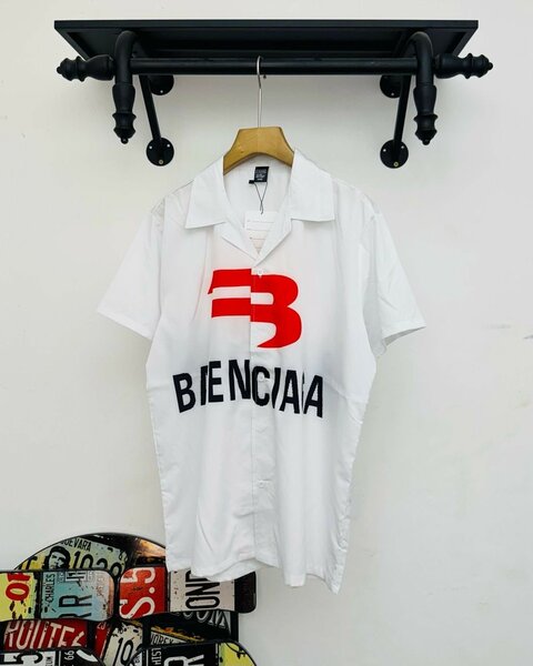VARSITY T-SHIRT