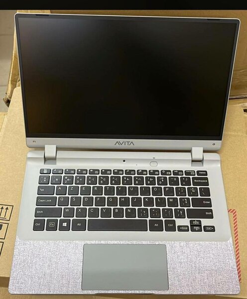 Avita Essential cel