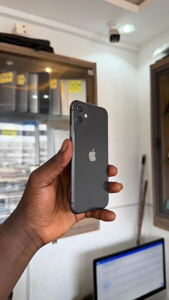 iPhone 11