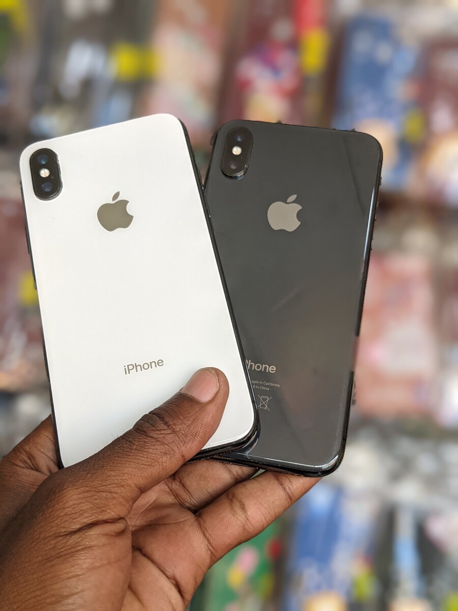 iPhone X