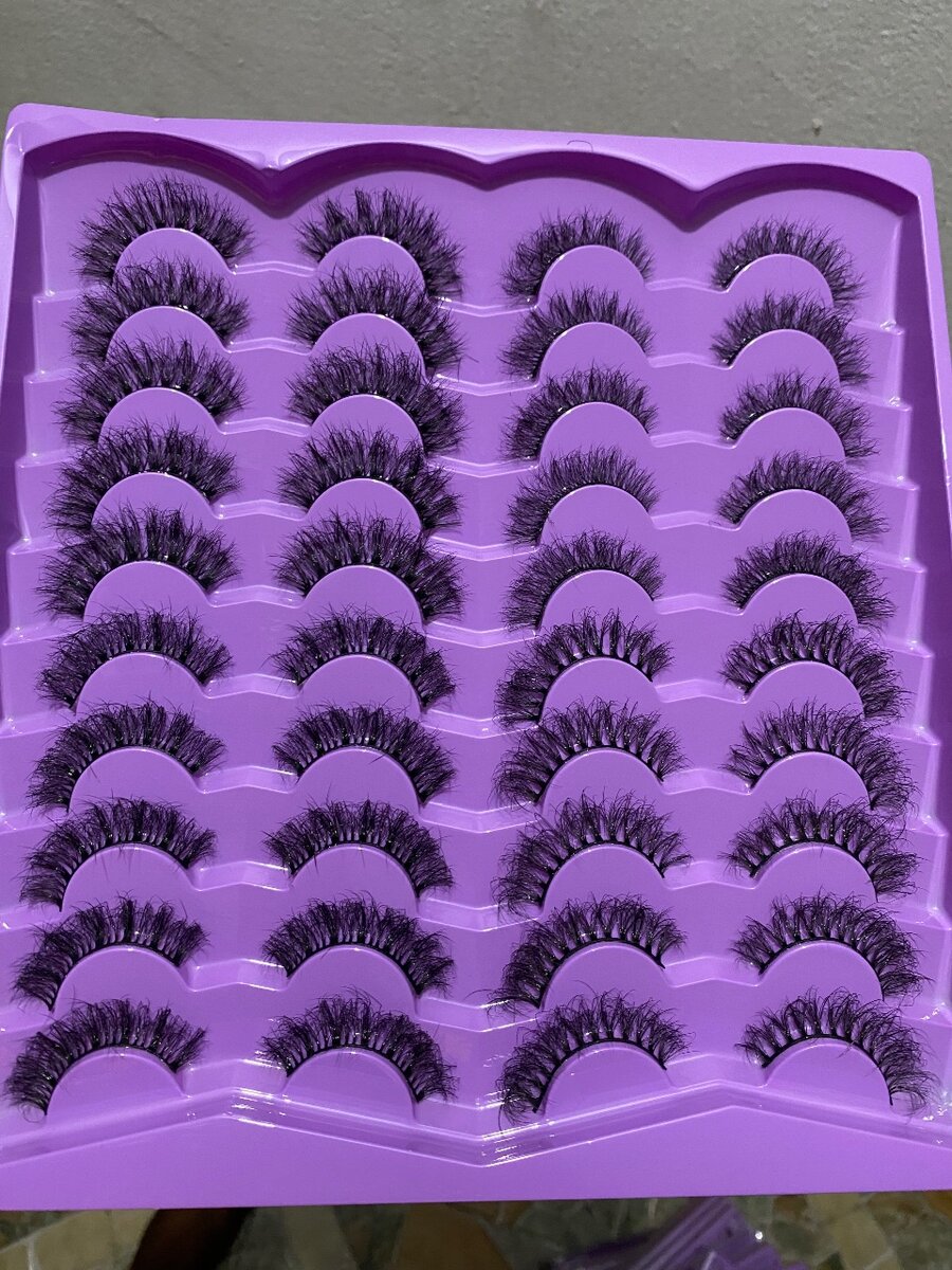 Strip lash