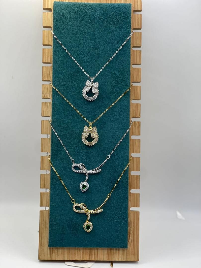 Female necklace