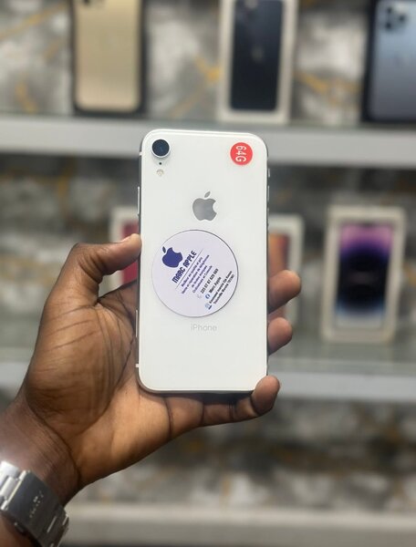 iPhone XR