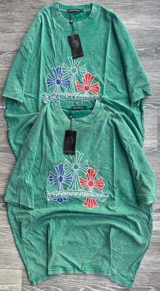 T-shirt oversize artistique