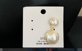 Earings 