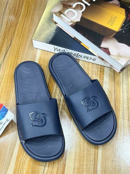Chic sandales gomme
