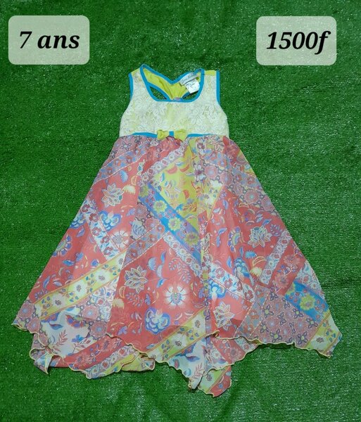 Robe d'été pour une fille de 7 ans