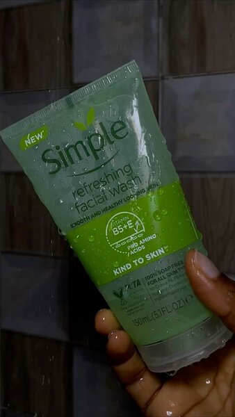 Lotion nettoyante visage Simple