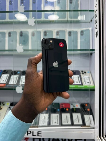 iPhone 128 Go Noir