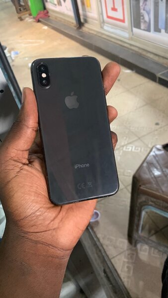 iPhone X
