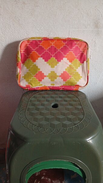 Trousse de maquillage colorée
