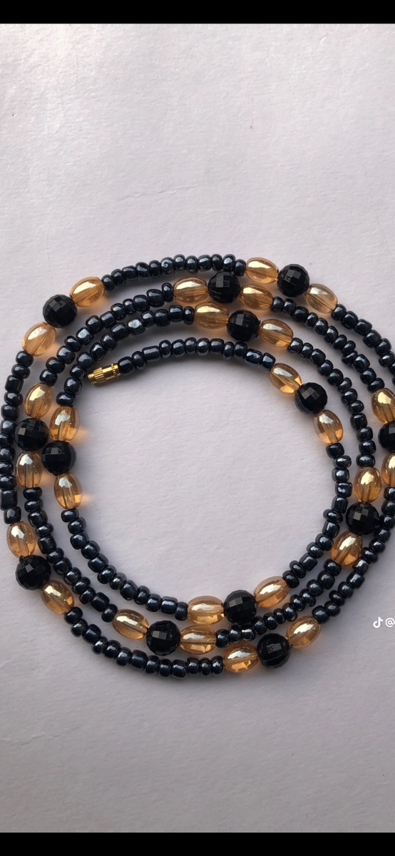 Waist beads