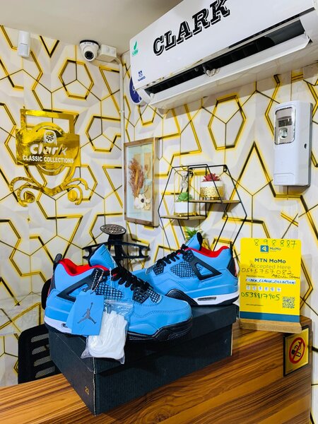 Jordan 4