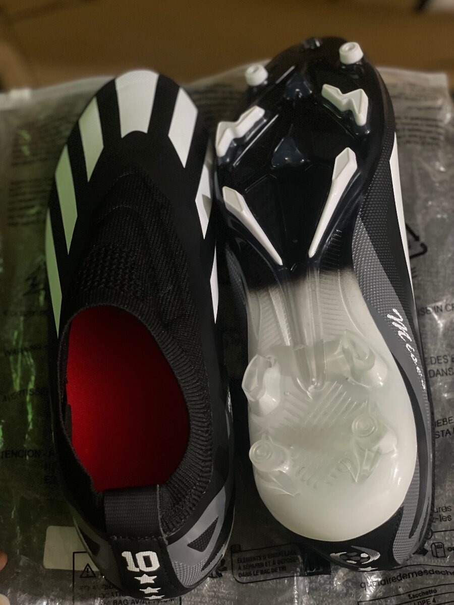 Chaussures de football légères