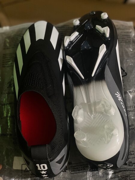 Chaussures de football légères