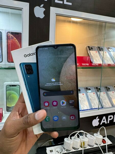 Samsung Galaxy A12