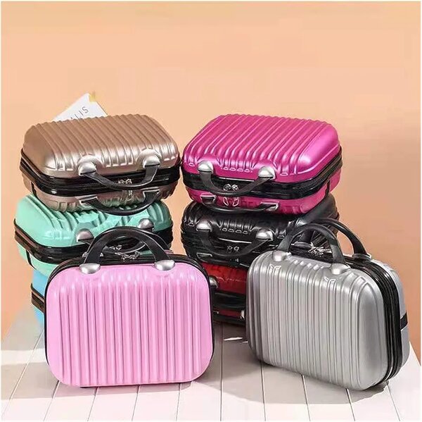 Petite valise rigide élégante
