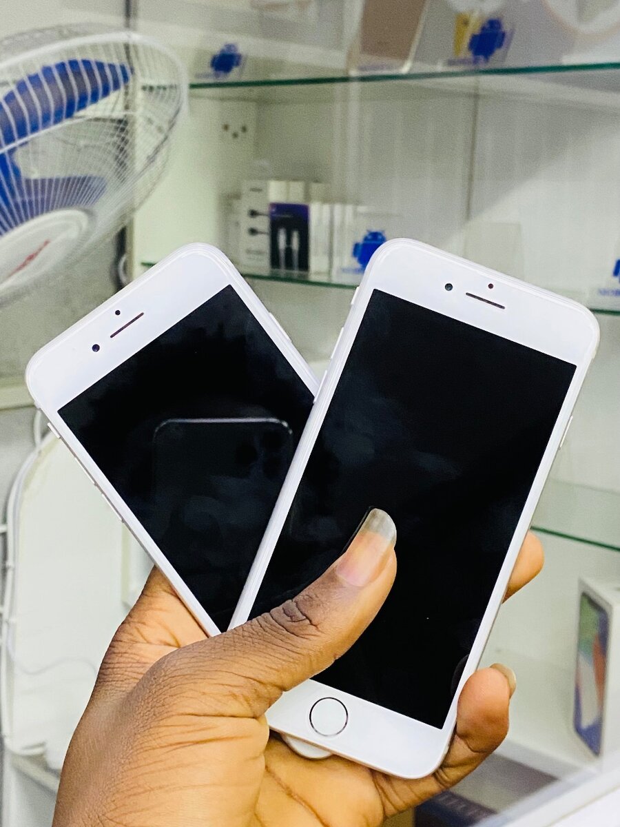 iPhone 8