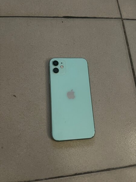 iPhone 11
