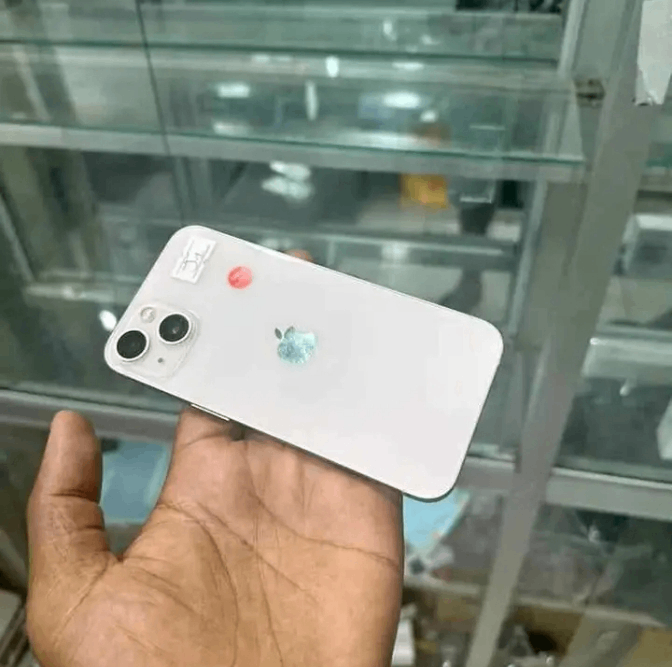 Iphone 13 simple