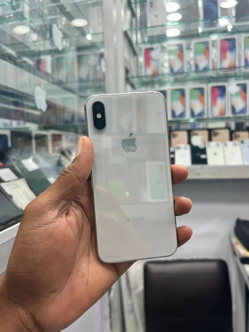 iPhone X 64giga casineuf sans Face ID