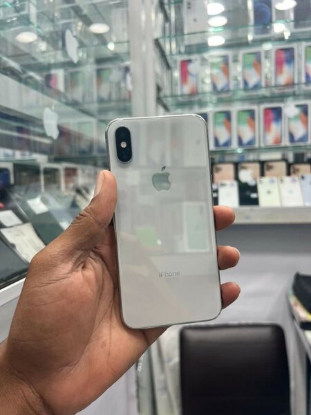 iPhone X 64giga casineuf sans Face ID