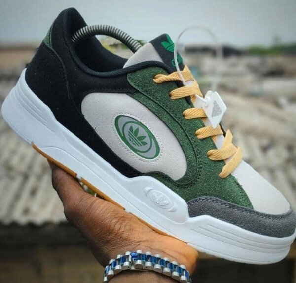 Adidas Adi2000