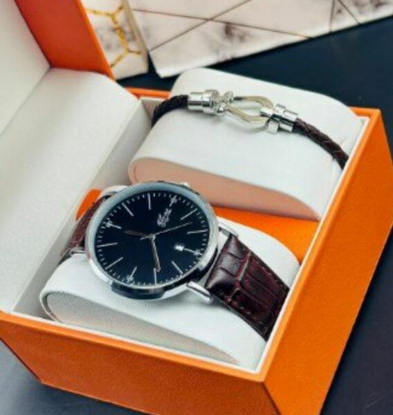 Montre lacoste +(bracelet en cuir)
