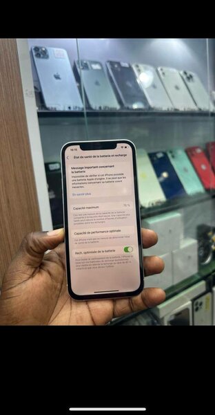 iPhone 12 simple