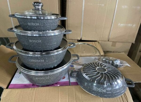 Nonstick pot set