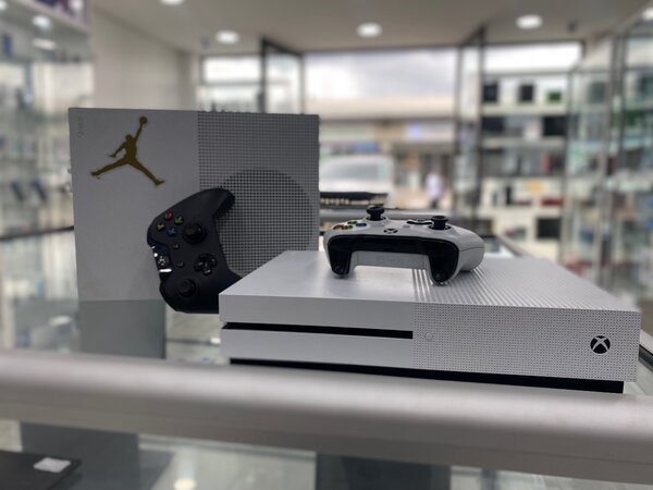 Xbox 1s