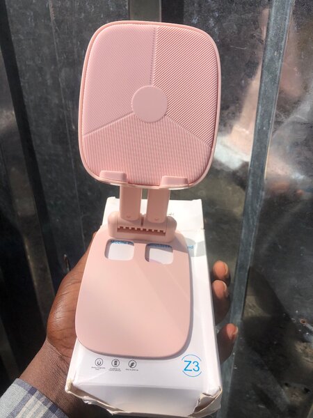 PHONE HOLDER