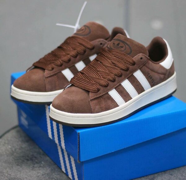 Adidas Sneakers