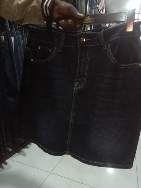 Demni skirts