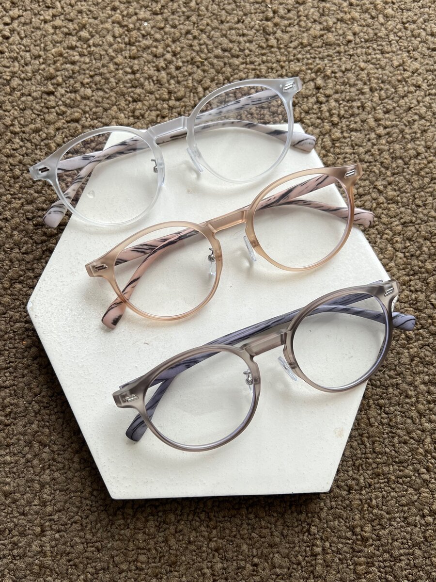 Round glasses