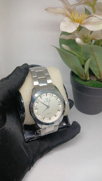 Quality wrist watch