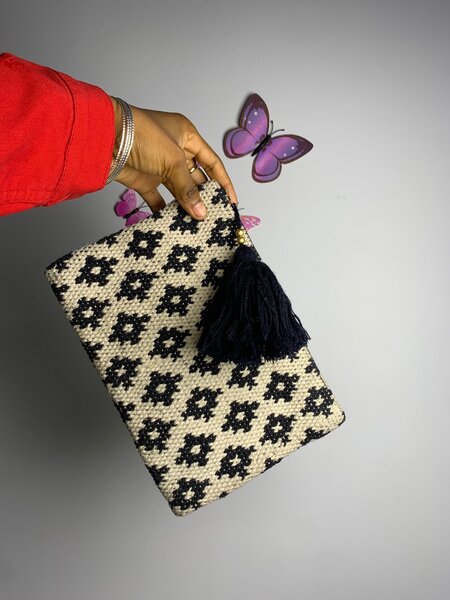 Hand purse