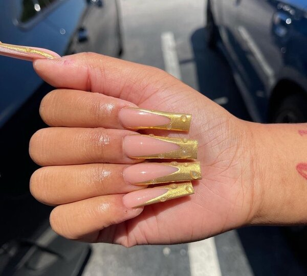 Acrylics nails
