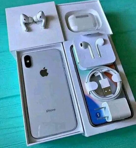 iPhone X avec Accessoires