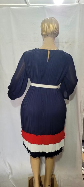 Robe plissée élégante