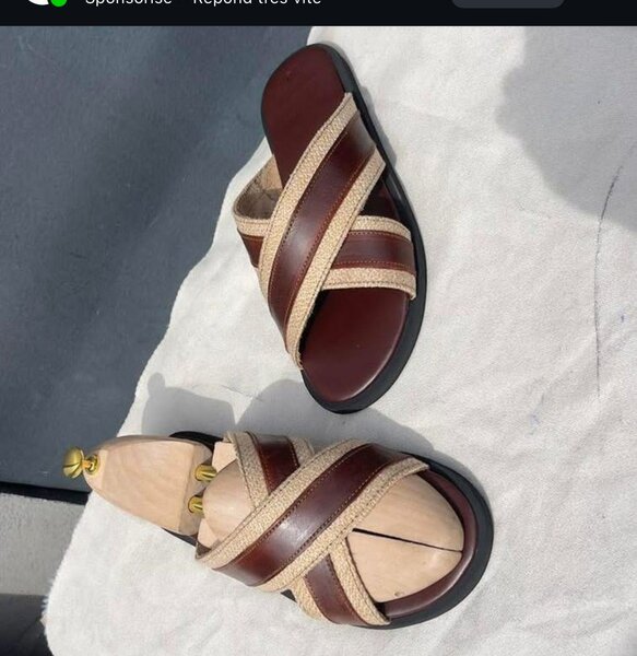 Sandales en cuir croisé homme