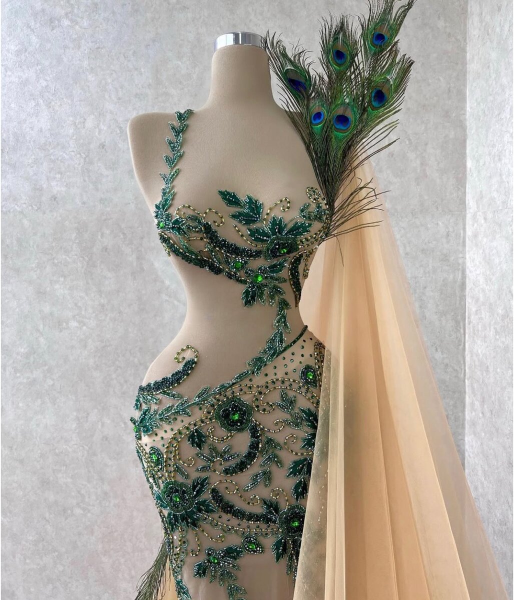 Classic dress